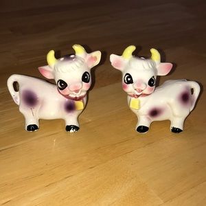 Purple Cow salt & pepper set
